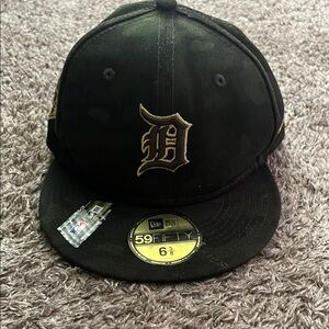 Detroit tigers camo with gold accents new era 59FIFTY cap size  6 5/8